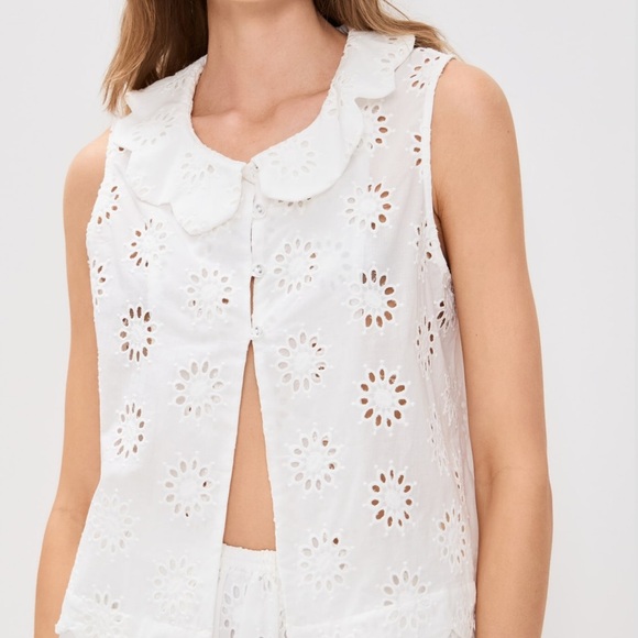 VRG GIRL White Eyelet Sleeveless Top - Picture 1 of 3